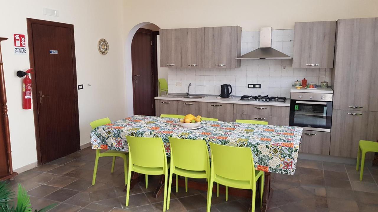 Casa Vacanze Rosa Camastra Exterior foto