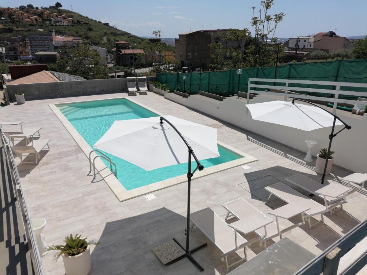 Casa Vacanze Rosa Camastra Exterior foto